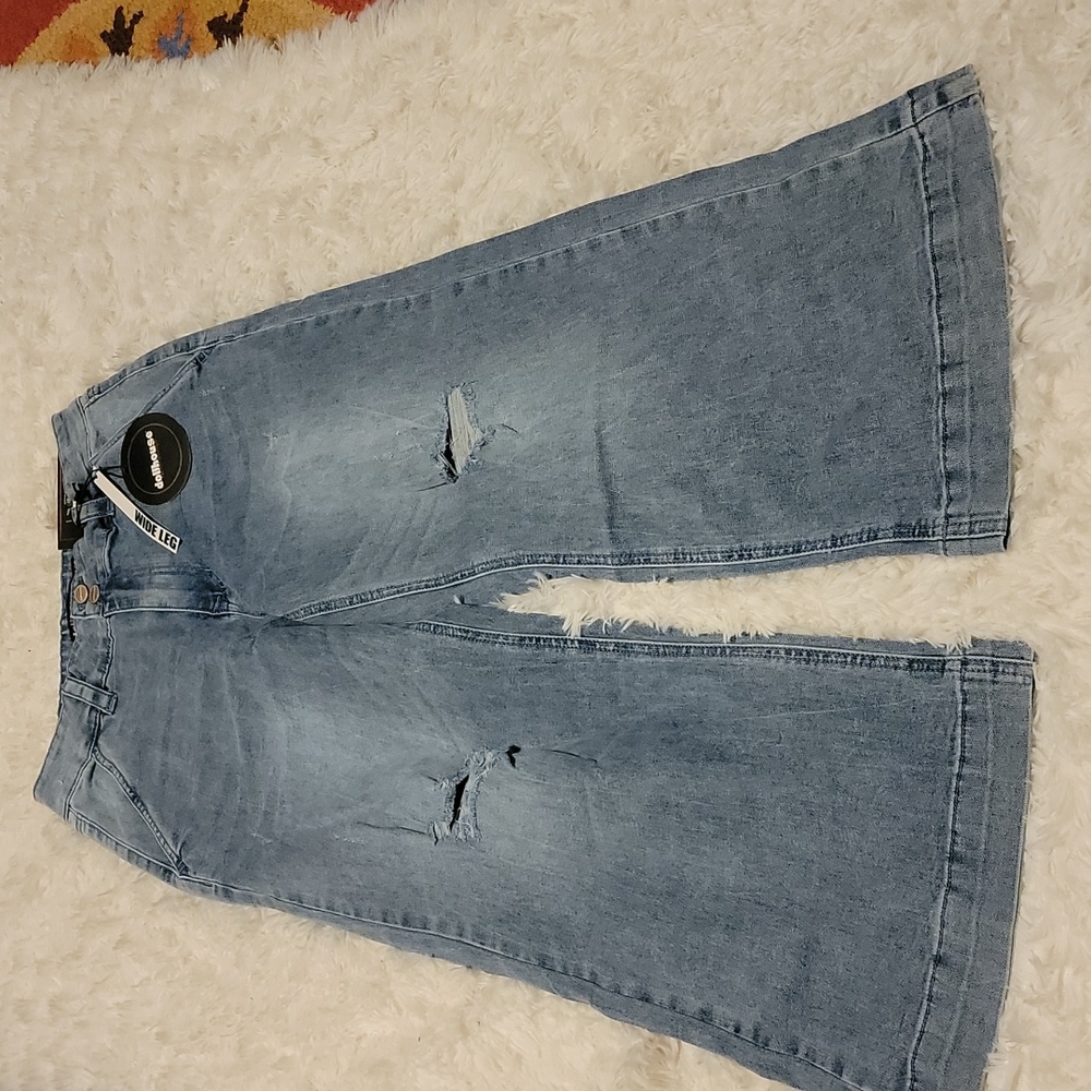 NWT Dollhouse Jeans